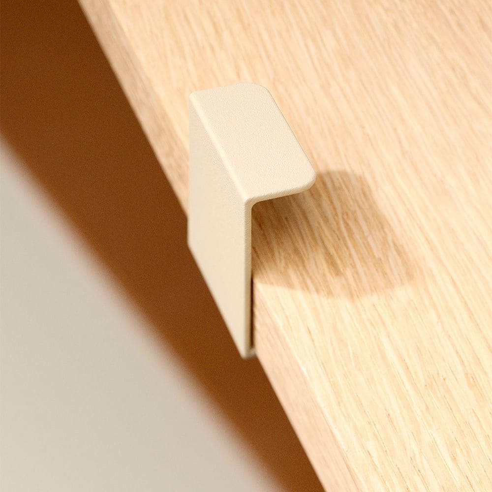 Toniton Hide Handle - Greige in the group Cabinet Handles / All Handles / Toniton x Beslag Design at Beslag Online (401066-11-V)