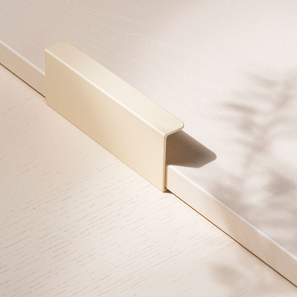 Toniton Hide Handle - Creme in the group Cabinet Handles / All Handles / Toniton x Beslag Design at Beslag Online (toniton-hide-creme)