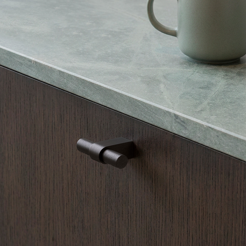 Knop T Trace - Mørk Bronze