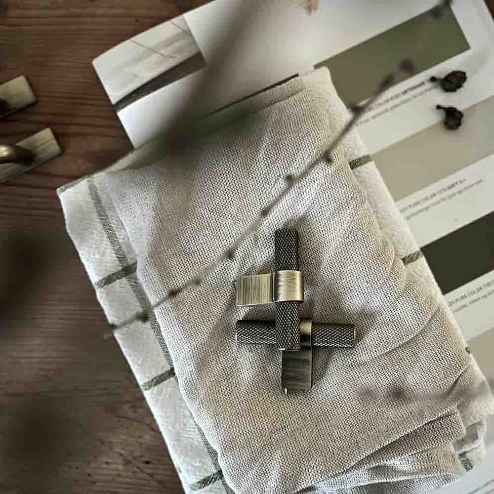Knop T Helix - Antik Bronze