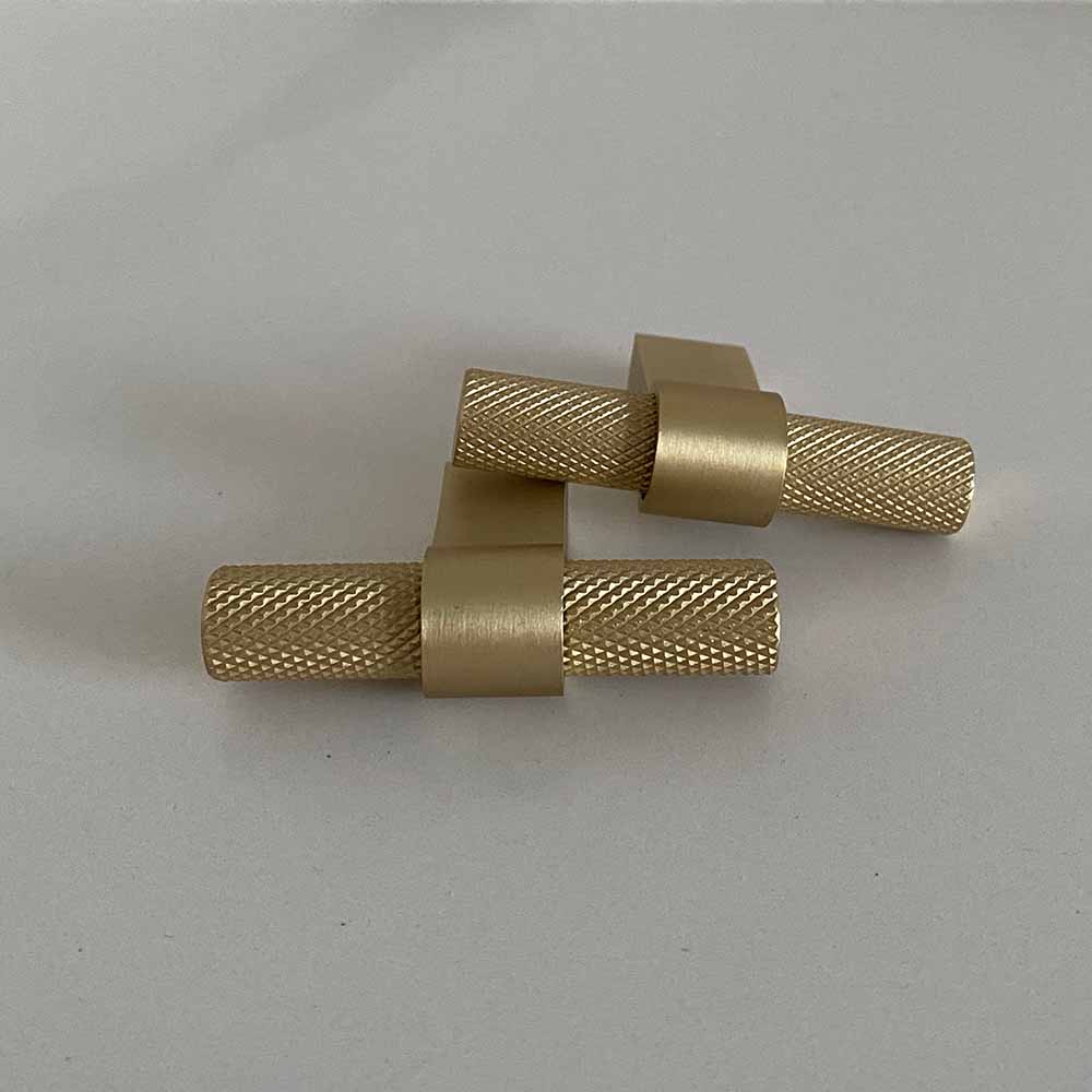 Knop T Helix - Messing