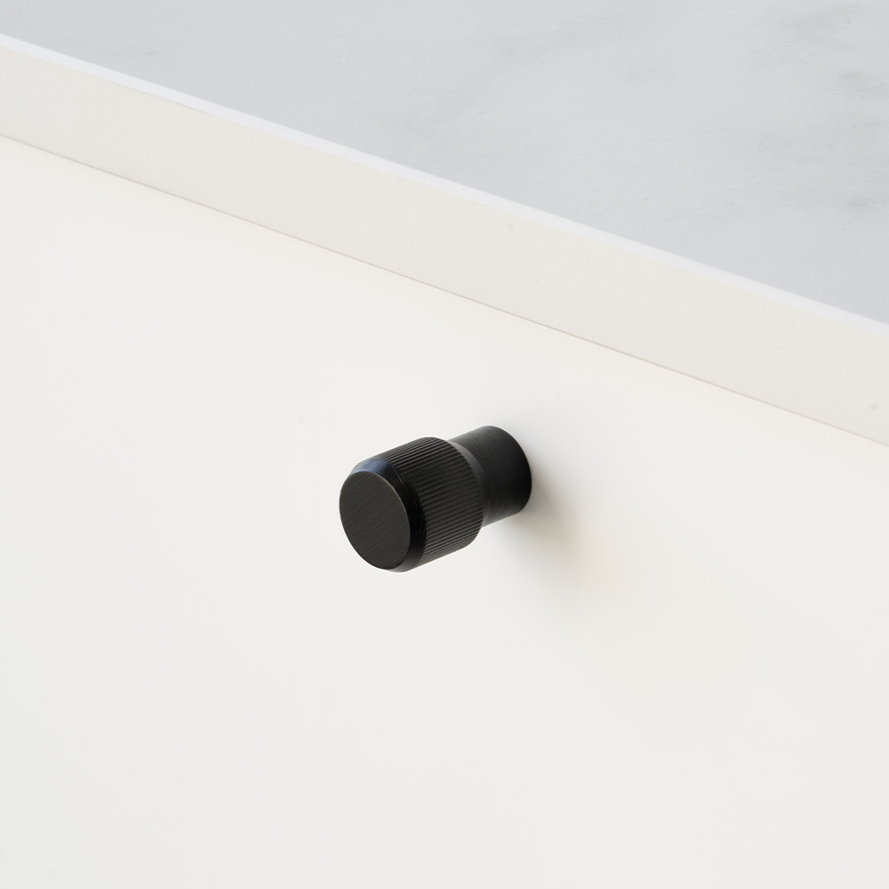 Knop Brooklyn Ø20mm - Børstet Sort
