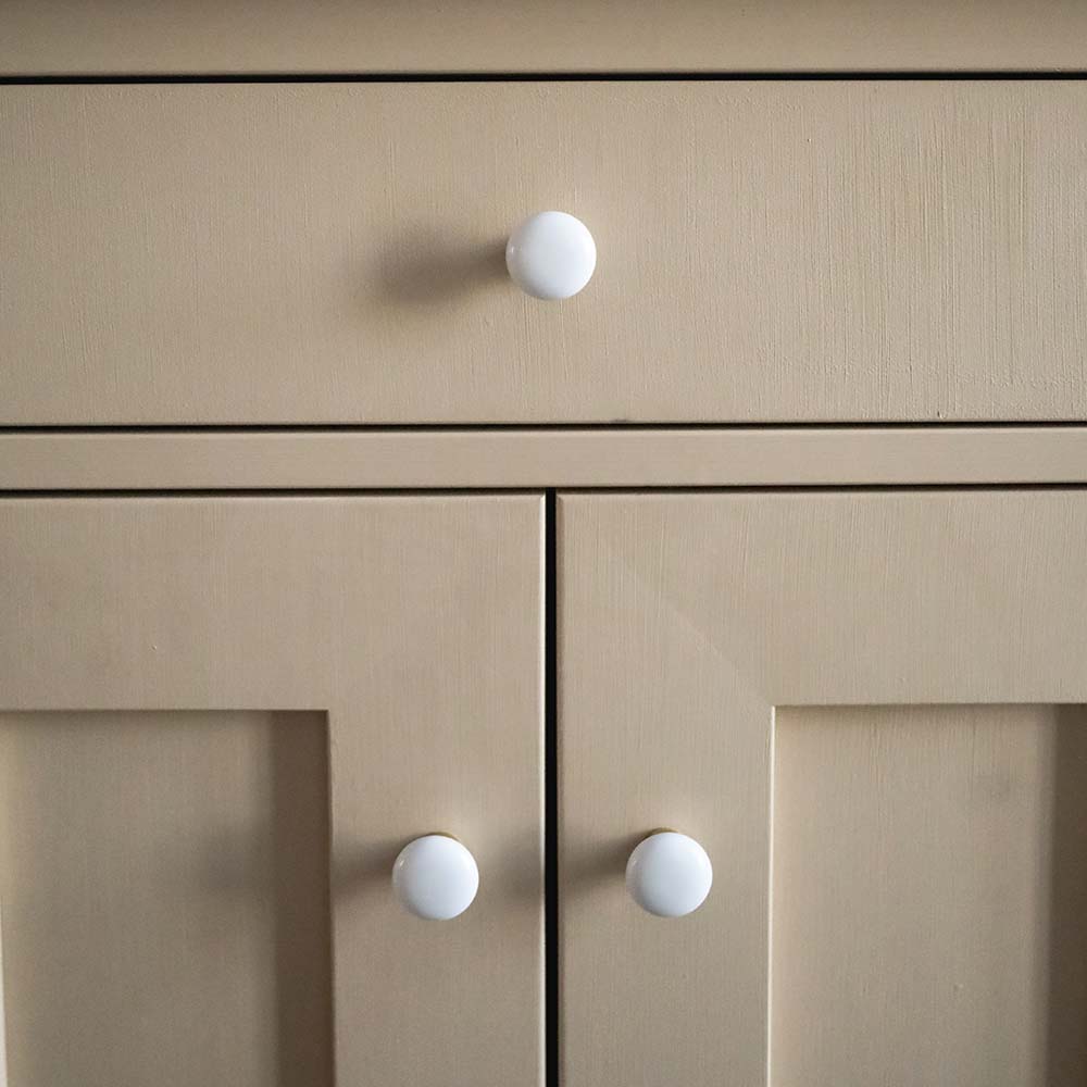 Knop 24136 - Hvid/Messing
