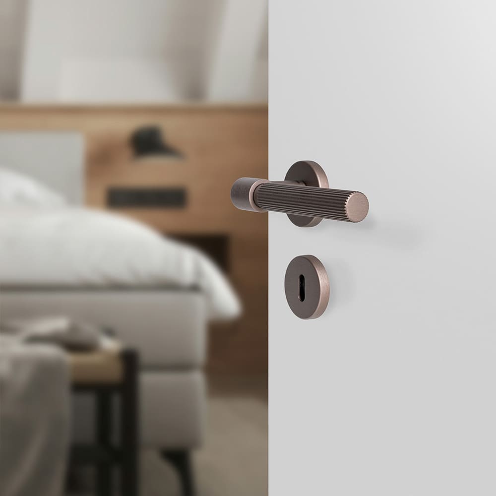 Dørhåndtag Helix 200 Stripe - Mørk Bronze