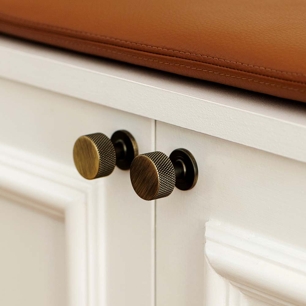 Knop Crest - Antik Bronze