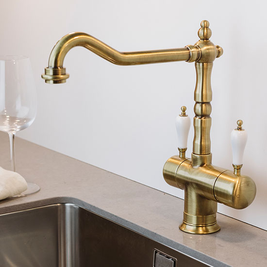 Kitchen mixer tap