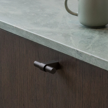 Knop T Trace - Mørk Bronze