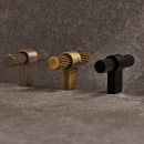 Knop T Helix Stripe - Rustfrit Stål Finish