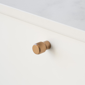 Knop Brooklyn Ø20mm - Mørk Børstet Messing