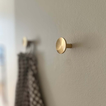 Knage Sture - 28mm - Børstet Ubehandlet Messing