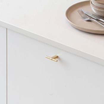 Knop T Petit - Poleret Messing