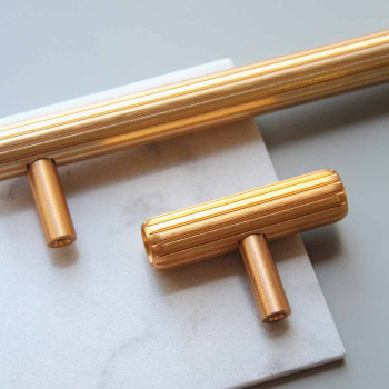 Knop T Rille - Børstet Messing