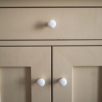 Knop 24136 - Hvid/Messing