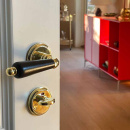 Dørhåndtag Balder - Messing/Sort Træ