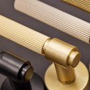 Dørhåndtag Helix 200 Stripe -  Skandinavisk Standard - Sort