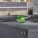 Stikkontakt One - Rustfrit/Sort