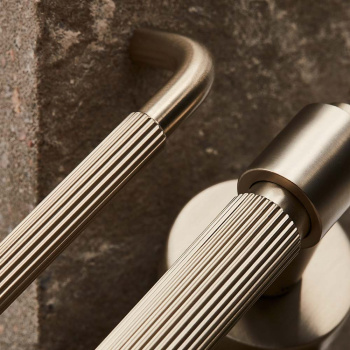 Greb Helix Stripe - Rustfrit Stål Finish